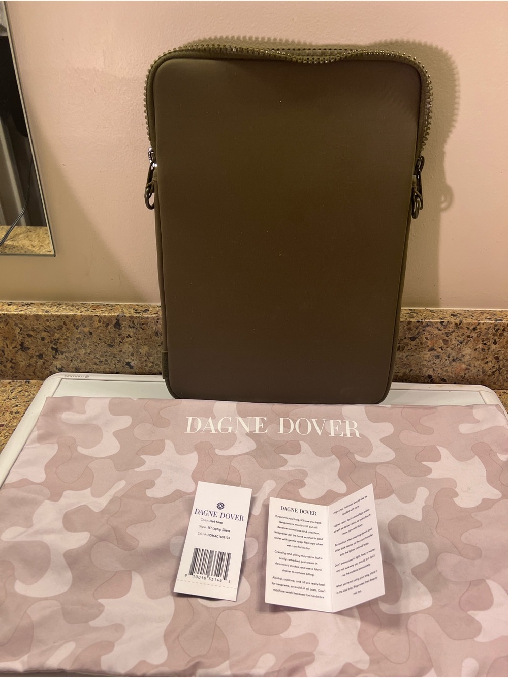 Dagne Dover Dark Moss Laptop Sleeve w/Protective Bag NWT 15x10.5x1” Added Strap